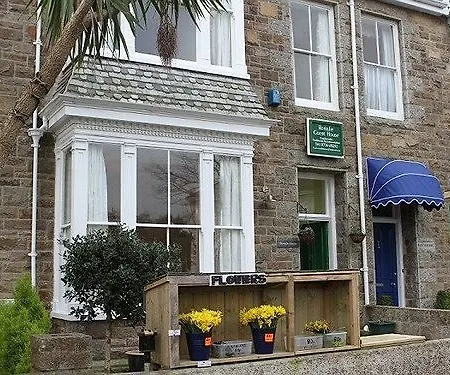 Rosalie 3* Penzance
