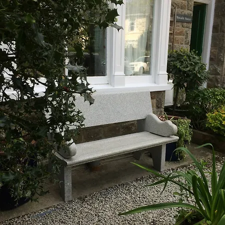 Rosalie Gasthuis Penzance